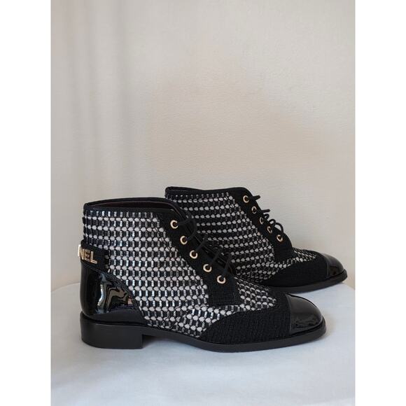Chanel 2017 Tweed Pattern Logo Embellished Combat Boots 39 sz - Picture 11 of 15